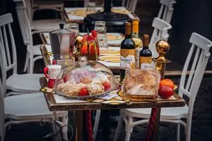 Eleganckie detale wnętrza restauracji MaplePepperLane